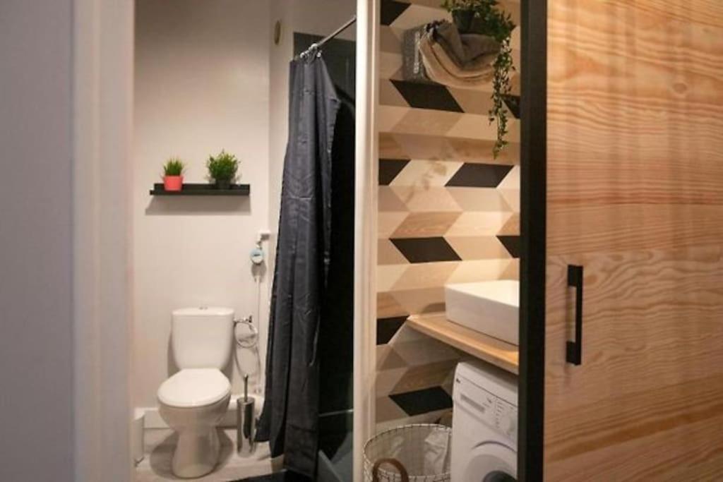 Le Studio Cocooning Avec Parking Sous-Sol Privatif Chartres Eksteriør bilde
