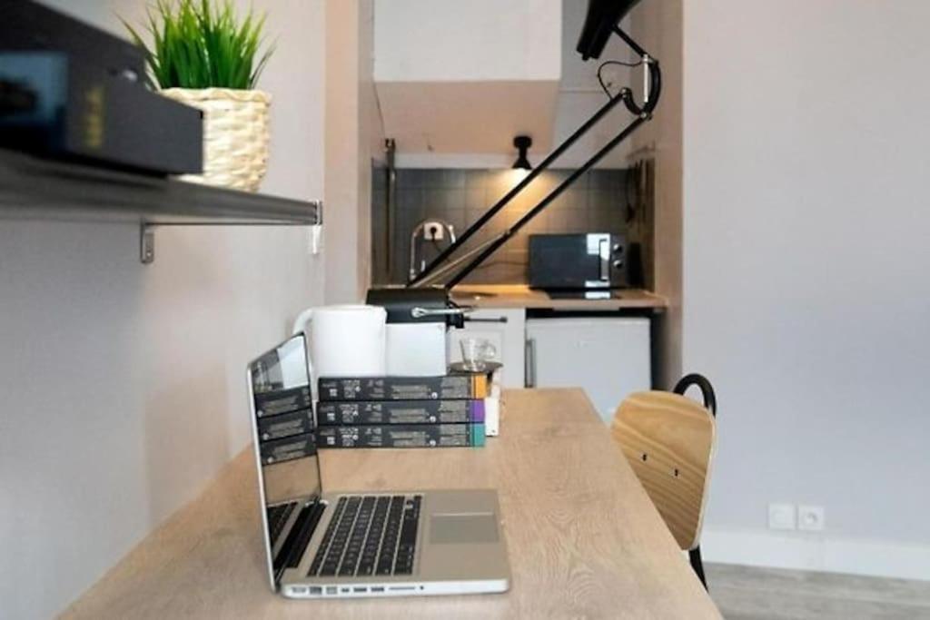Le Studio Cocooning Avec Parking Sous-Sol Privatif Chartres Eksteriør bilde